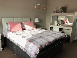 Riggend farm bed and breakfast