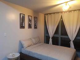 Uptown BGC near St. Luke's