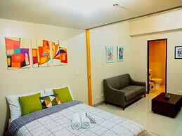 Uptown BGC near St. Luke's