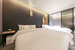 Jeonju Mari Hotel Terminal Store