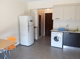 Studio Apartment at Longbeach