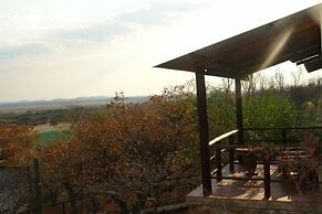 Toko Kamanjab Lodge & Safari