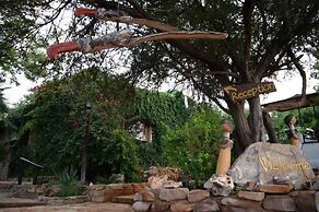 Toko Kamanjab Lodge & Safari