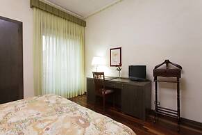 Astor Hotel