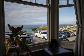 Atlantic Heights Luxury Guesthouse