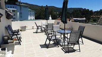 The Lynden Grove Hotel