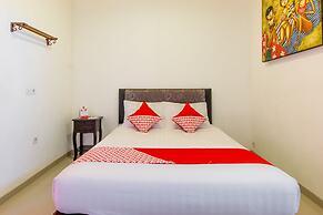 OYO 401 The Frog Homestay Sanur