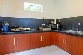 OYO 401 The Frog Homestay Sanur