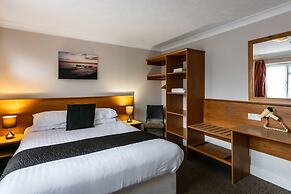 Roydon Marina Village Hotel