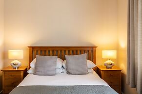 Roydon Marina Village Hotel