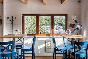 Roydon Marina Village Hotel