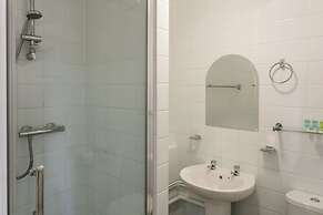 Roydon Marina Village Hotel