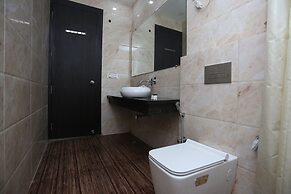 OYO 27864 Hotel Samrat