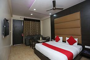 OYO 27864 Hotel Samrat