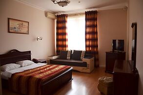 SunHotel