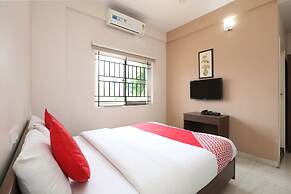 OYO 28191 Indra Comforts