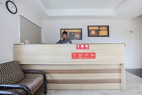 OYO 28191 Indra Comforts