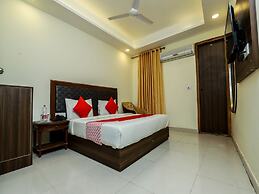 OYO 23466 Hotel Planet