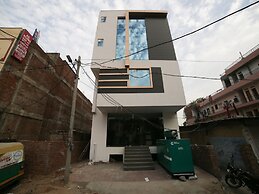 OYO 24565 Hotel Morgan