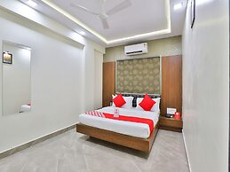 OYO 18972 Hotel Saineel