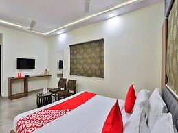 OYO 18972 Hotel Saineel