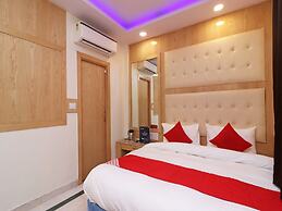 OYO 13774 Check In Room