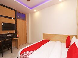 OYO 13774 Check In Room