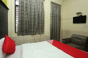 Capital O 15091 Gaurav Boarding House