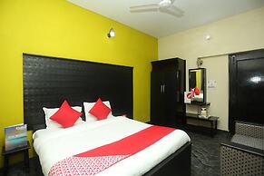 Capital O 15091 Gaurav Boarding House