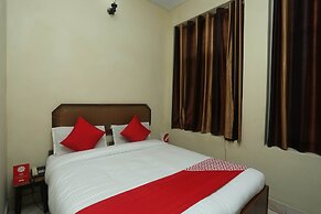 Capital O 15091 Gaurav Boarding House