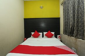 Capital O 15091 Gaurav Boarding House