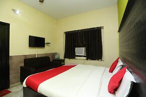 Capital O 15091 Gaurav Boarding House