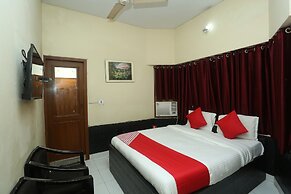 Capital O 15091 Gaurav Boarding House