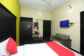 Capital O 15091 Gaurav Boarding House