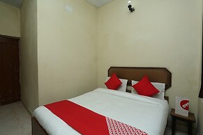 Capital O 15091 Gaurav Boarding House