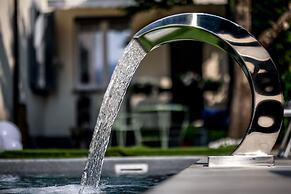 Maji Como Lake apartments