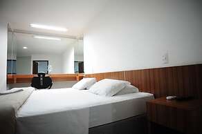 BOMBONATO HOTEL - Fácil Acesso ao Aeroporto e parque de Exposições ABC