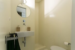 Koru Central Downtown Design Apartment