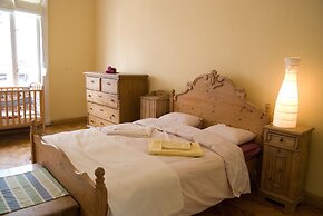 Opera Theater Apartment