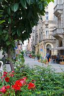 Opera Theater Apartment