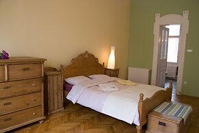 Opera Theater Apartment