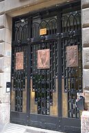 Opera Theater Apartment