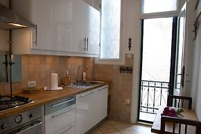 Opera Theater Apartment