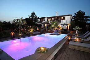 Byblos Luxury Villa