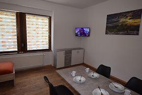 AB Apartment 82