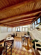 Atenea Luxury Suites