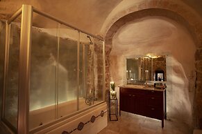 Tarihi Selcuklu Konagi