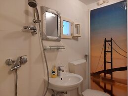 Cozy En-suite Rm on Dumanica