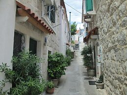 Cozy En-suite Rm on Dumanica