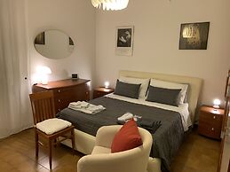 Pampero & Catona House B&B